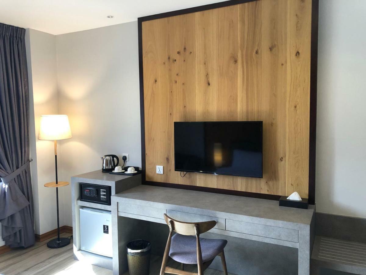 Frame Hotel George Town Esterno foto
