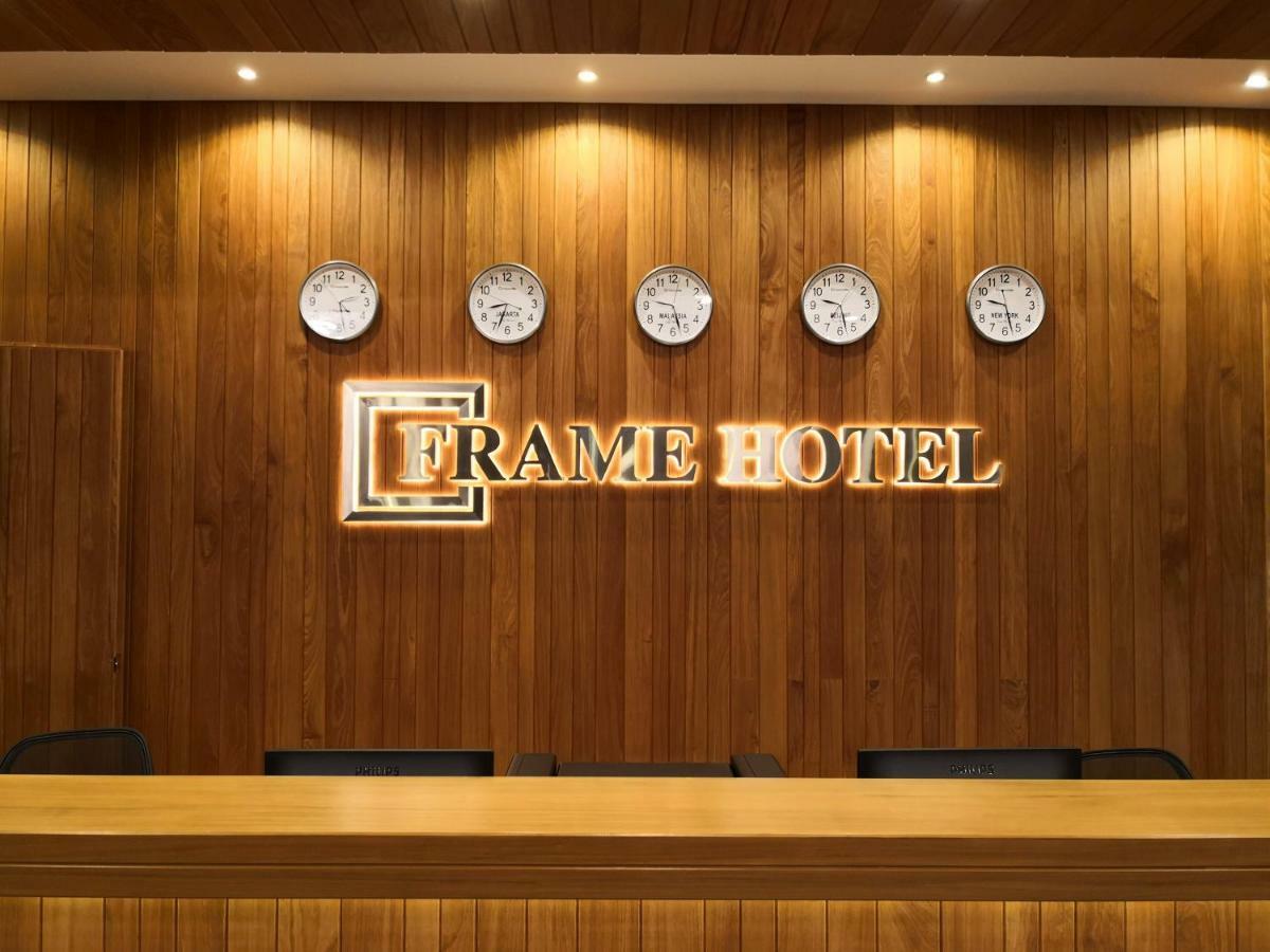 Frame Hotel George Town Esterno foto