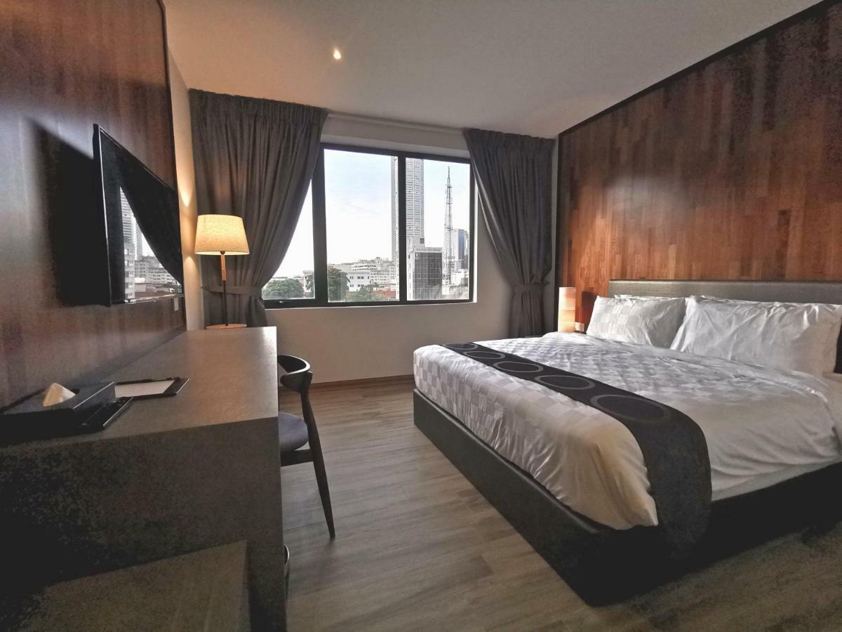 Frame Hotel George Town Esterno foto