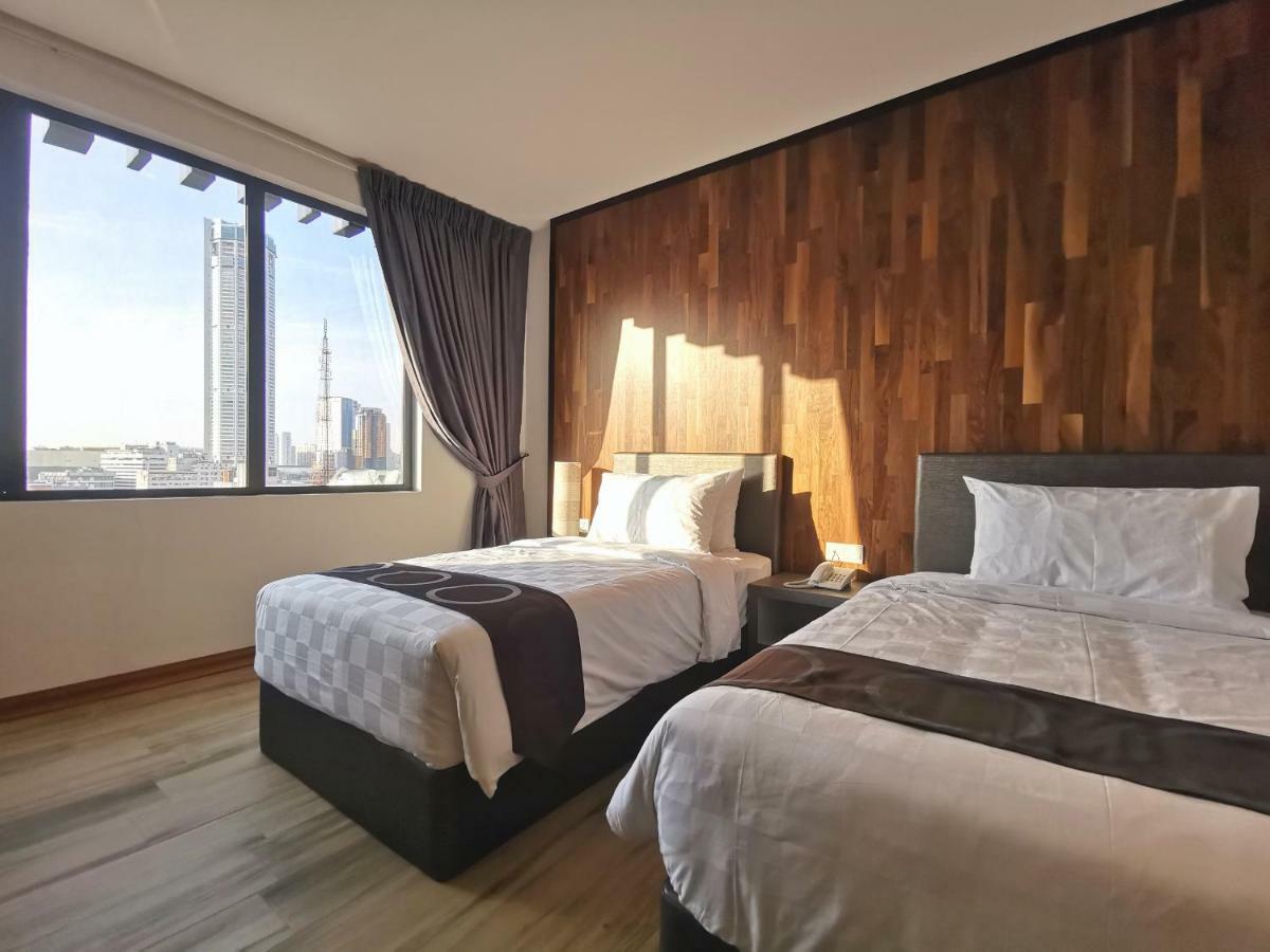 Frame Hotel George Town Esterno foto
